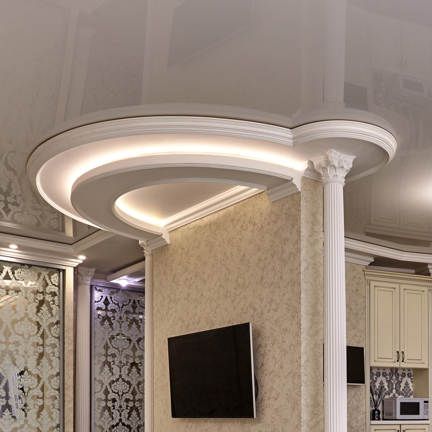 Curved crown moulding in an elegant style home