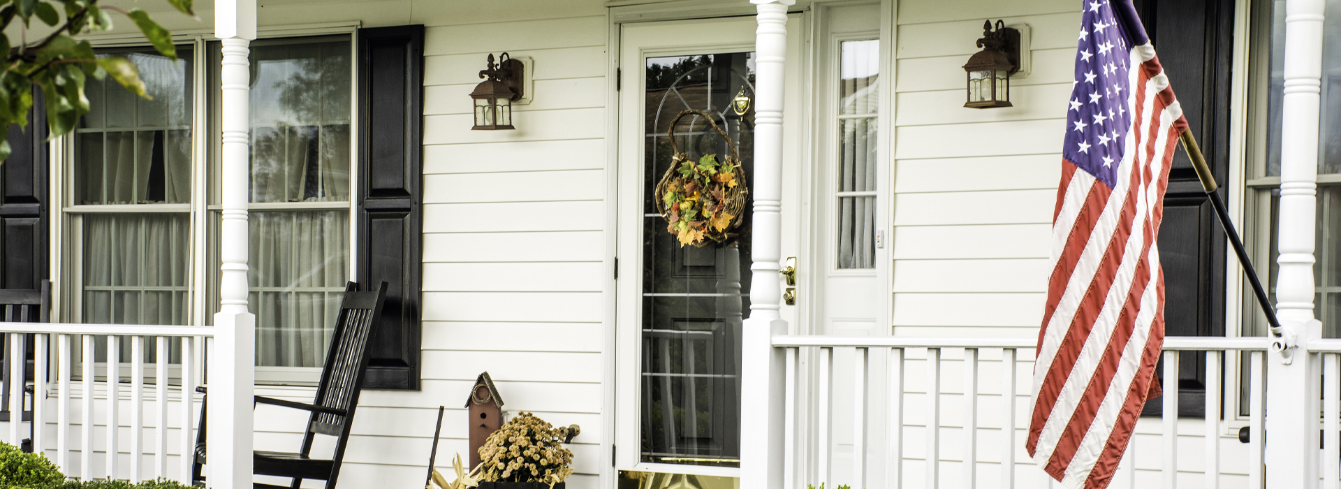 Colonial Revival style front porch